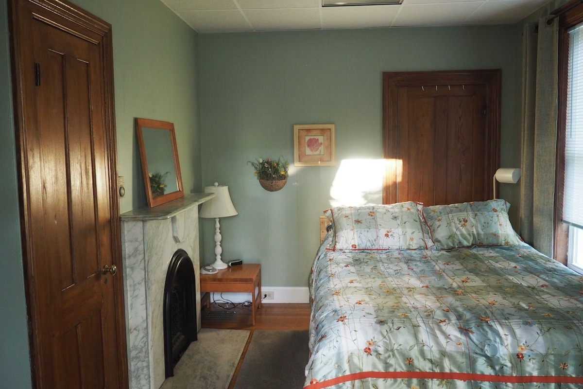 2 bedroom vacation rentals Berkshires